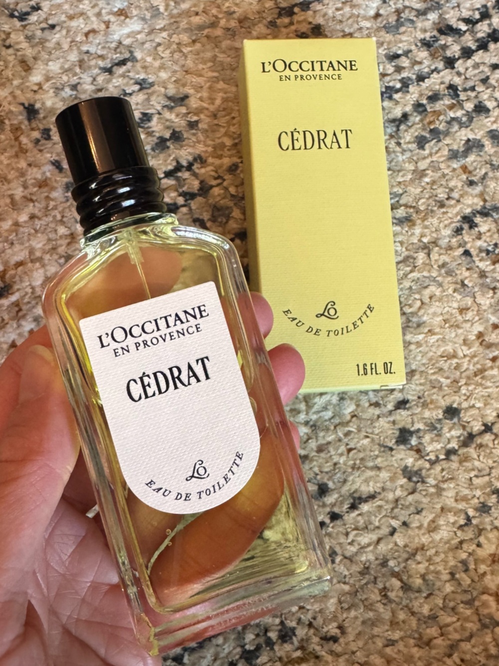 L'OCCITANE Cedrat Eau de Toilette — Yellow & Black Accents